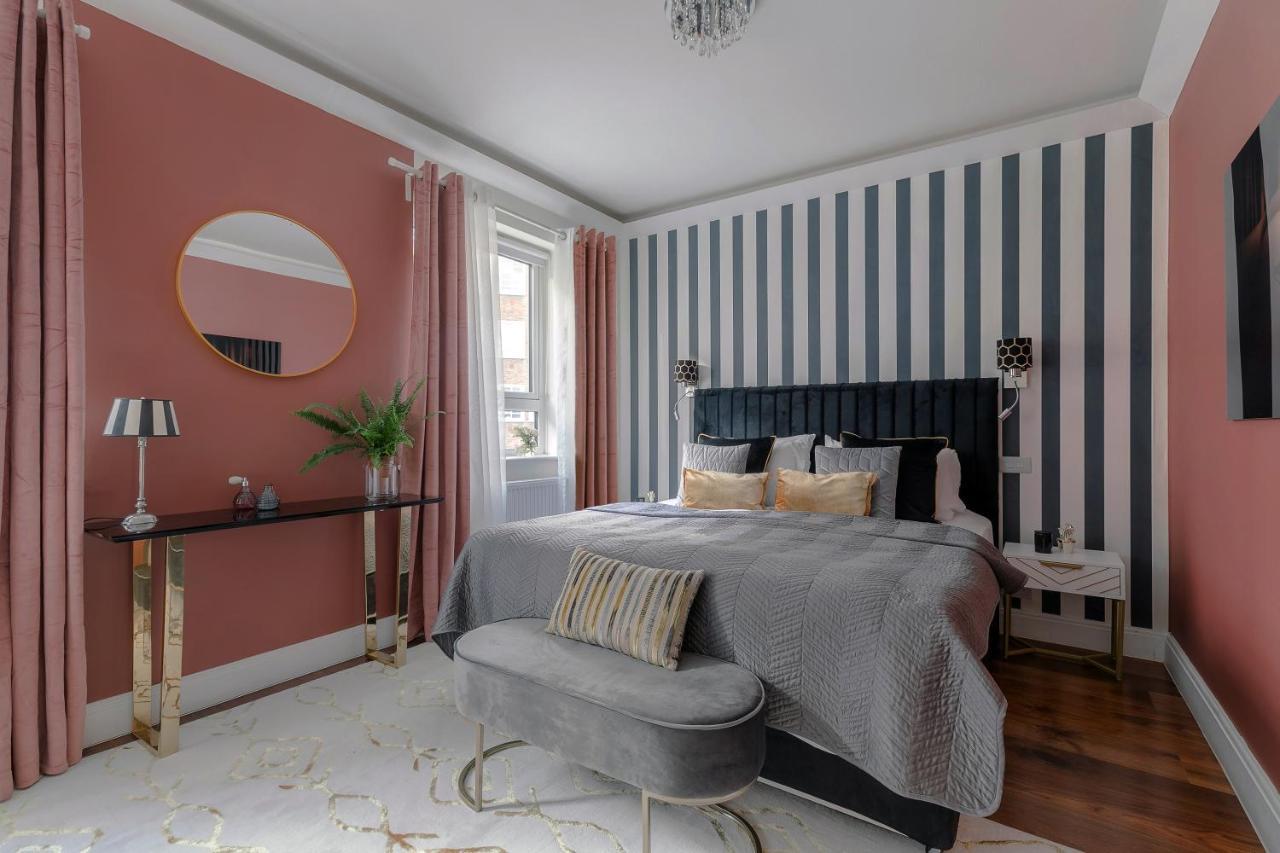 Notting Hill & Hyde Park Exclusive West-End Serene Designer Family Home 5Bed4Bath Лондон Экстерьер фото