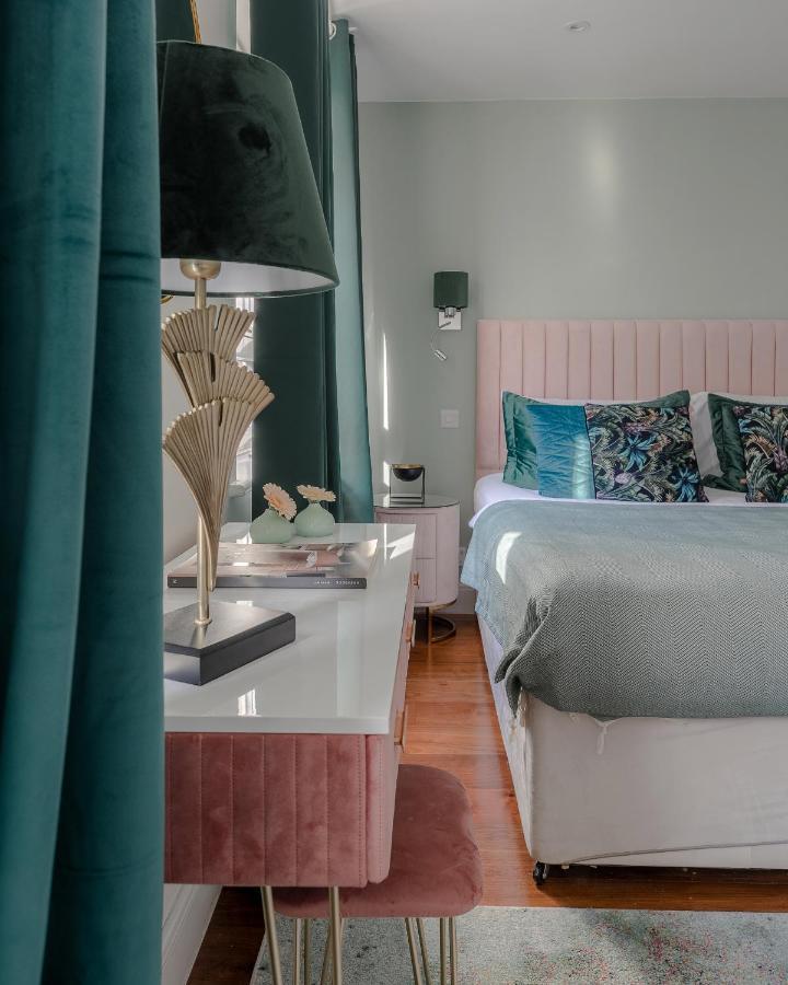 Notting Hill & Hyde Park Exclusive West-End Serene Designer Family Home 5Bed4Bath Лондон Экстерьер фото