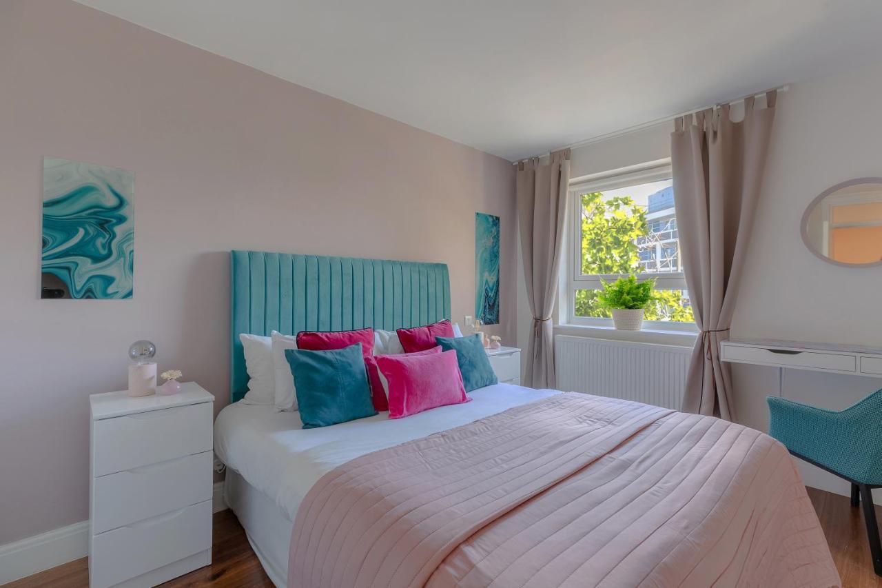 Notting Hill & Hyde Park Exclusive West-End Serene Designer Family Home 5Bed4Bath Лондон Экстерьер фото