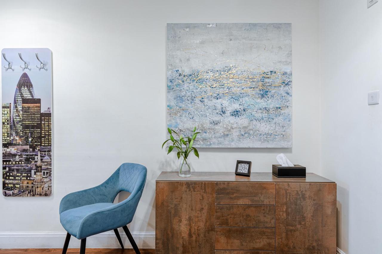 Notting Hill & Hyde Park Exclusive West-End Serene Designer Family Home 5Bed4Bath Лондон Экстерьер фото