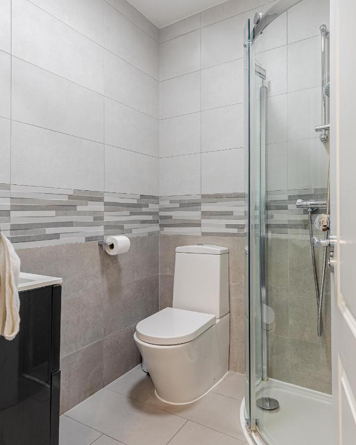 Notting Hill & Hyde Park Exclusive West-End Serene Designer Family Home 5Bed4Bath Лондон Экстерьер фото